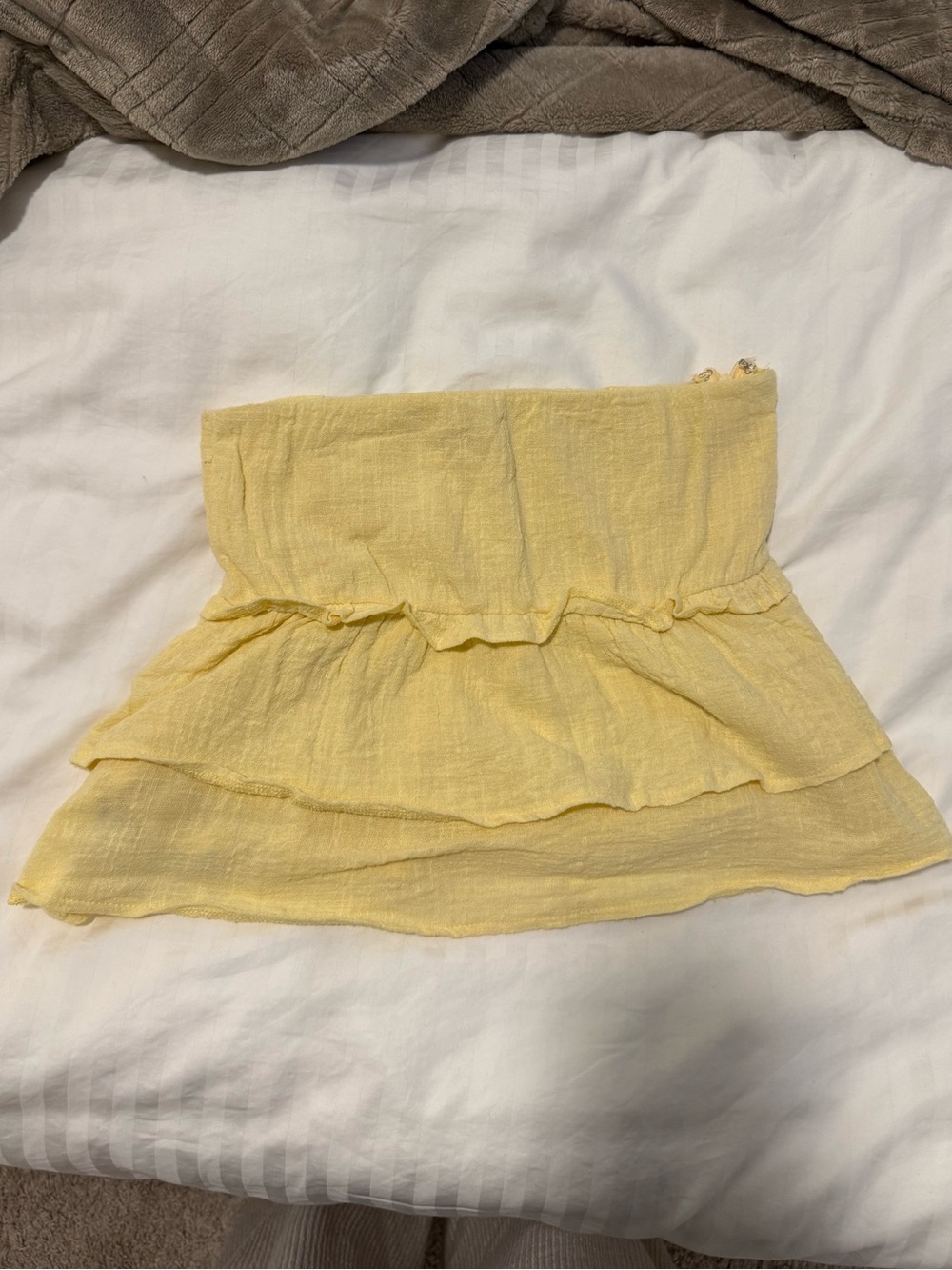 Edikted Light Yellow Strapless Tiered Ruffle Women's Top
